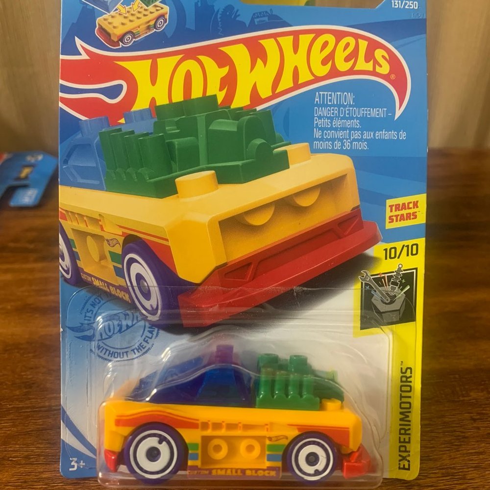 Hot Wheels Experimotors Block Car - Mattel